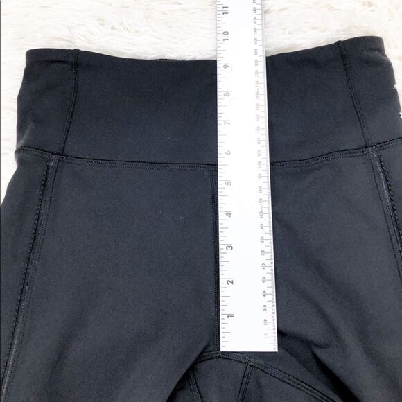Lululemon Deep Breath 21” Crop Leggings Black Gym Yoga Workout Mesh Size 4 - Picture 6 of 10